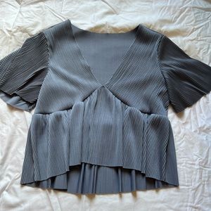 Ribbed v-neck float blouse
